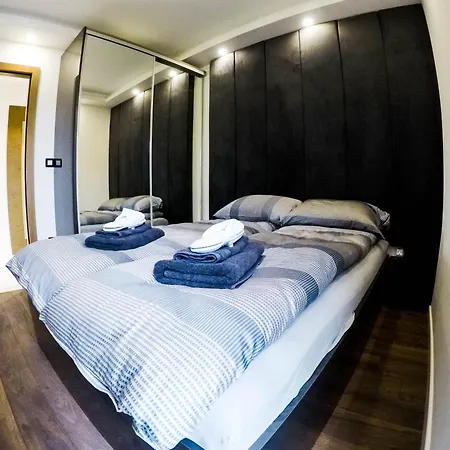 Luxury Ali *